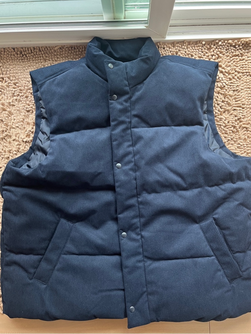 Old Navy Men's Dark Navy Quilted Puffer Vest